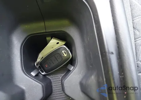 2025 Nissan Kicks Sv Intelligent Awd z USA, uszkodzony, nr VIN 3N8AP6CB4SL407491